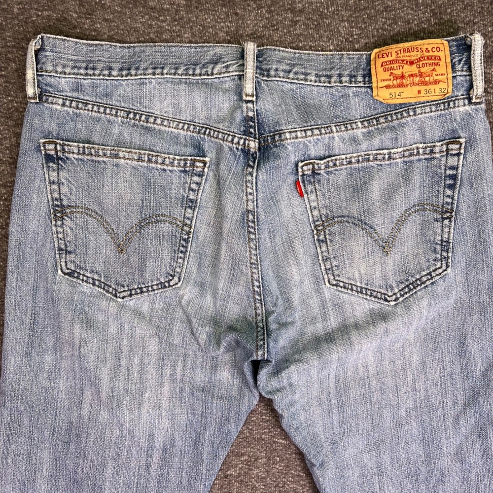 Levis 514 Jeans Mens 36x32 Light Wash Slim Straight Classic Casual Denim Retro - Picture 12 of 16